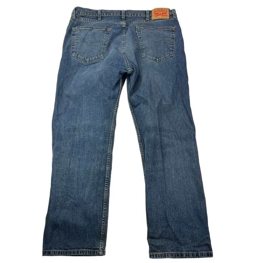 Levis 505 Regular Fit Jeans Mens 38x30 Medium Wash Blue Straight Leg Stretch